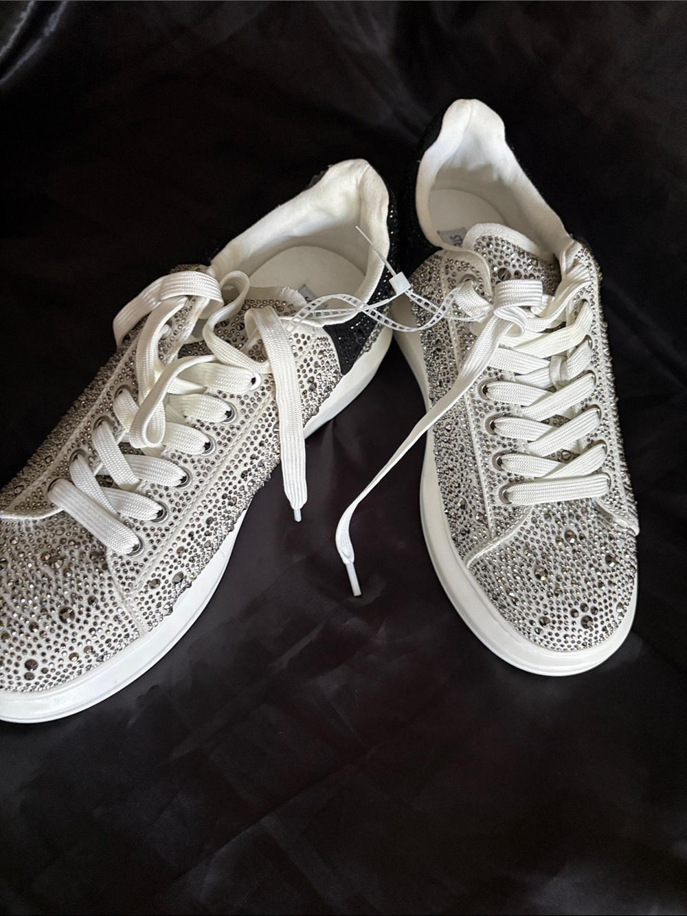 Steve Madden White & Black Crystal Embellished Men’s Lace-Up Sneakers Size 8.5 - Picture 6 of 9